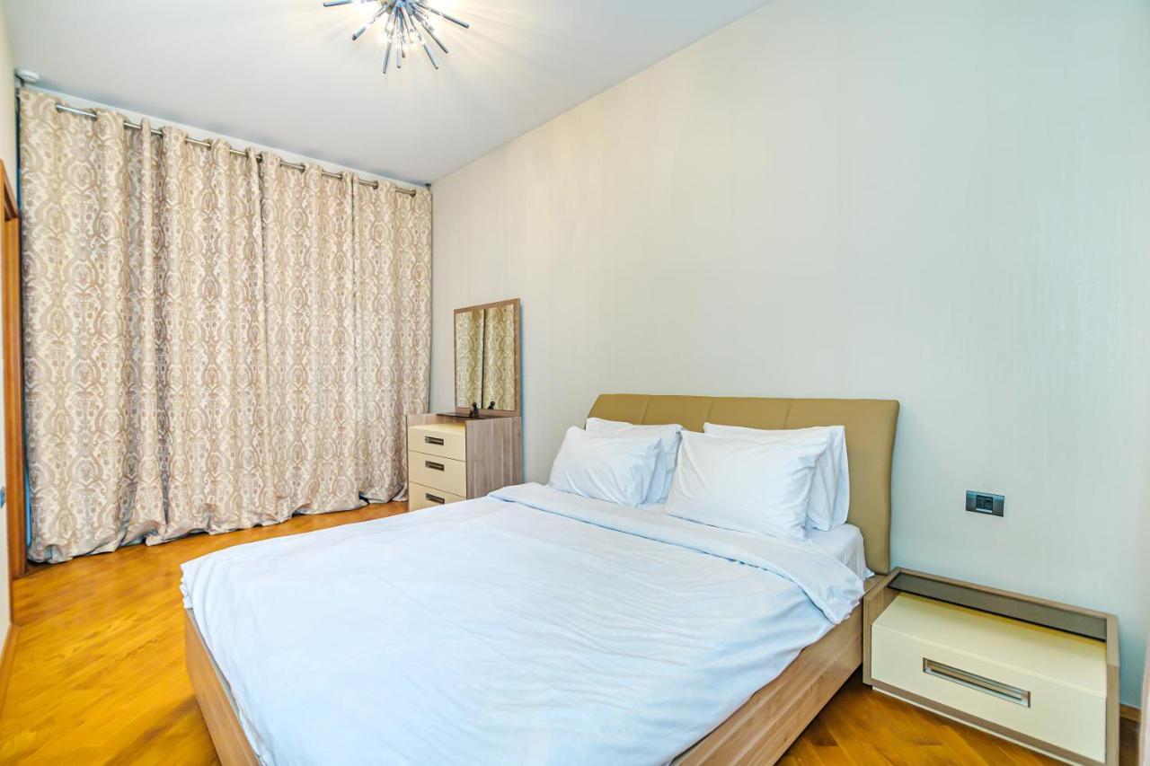 Апартаменты Vip Apartamen Nizami Street Баку Экстерьер фото